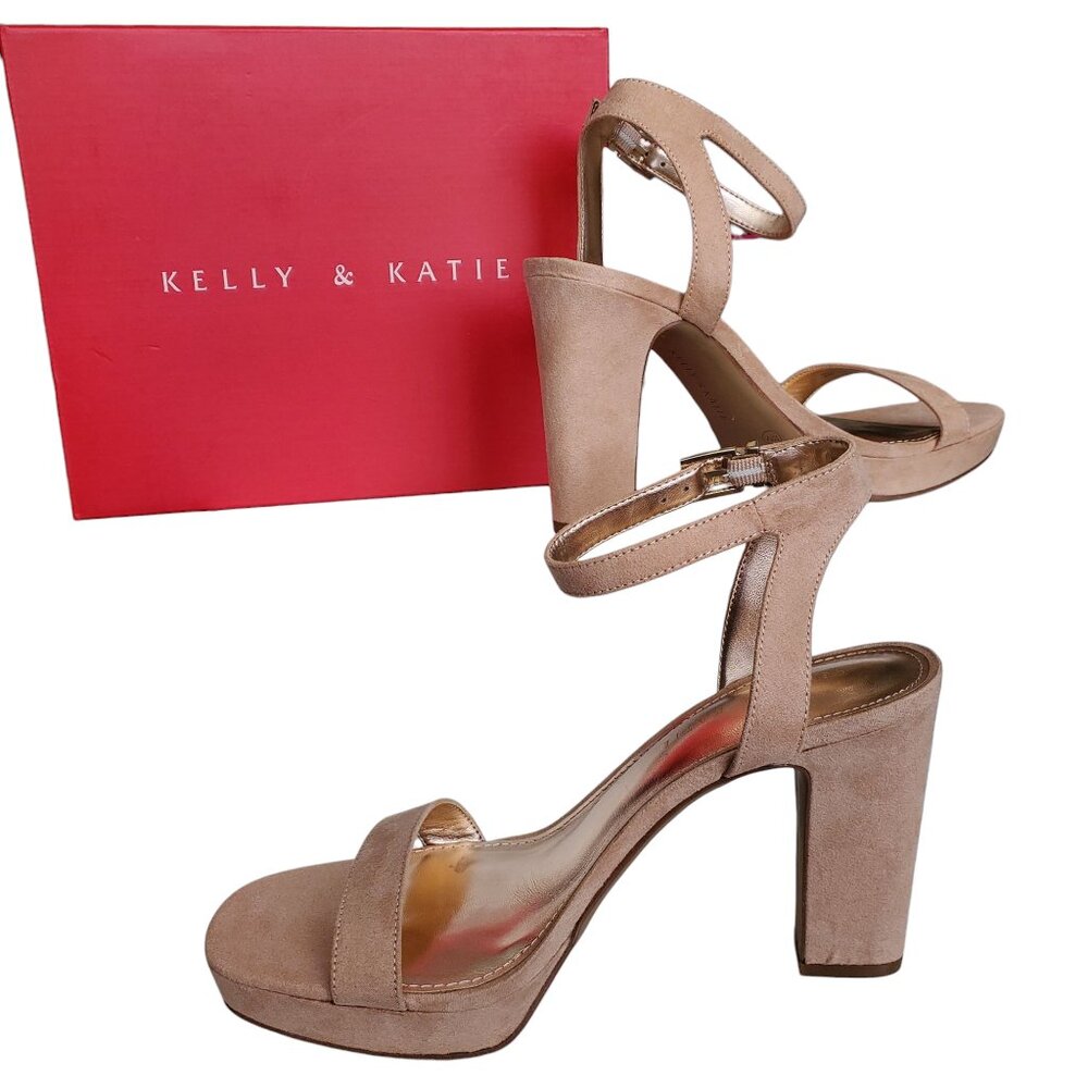 PALE PINK MICROSUEDE BLOCK HEEL PLATFORM SIZE 10.